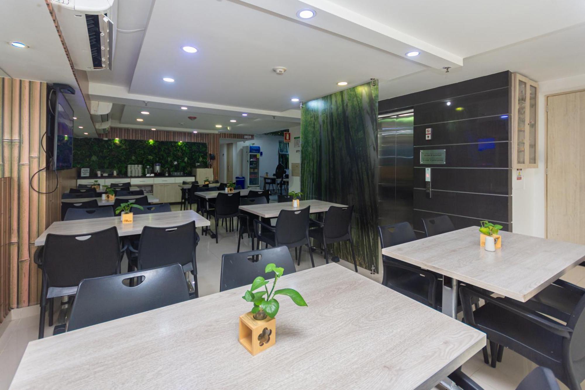 Hotel Laureles Plaza Medellin Exterior photo